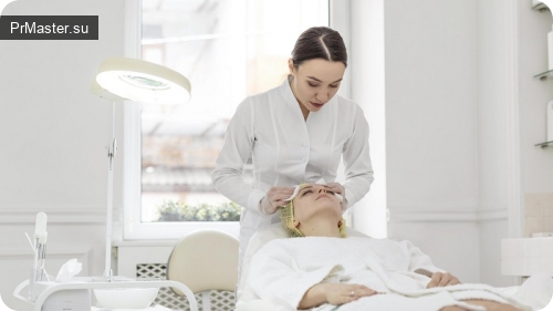 Какие процедуры делает косметолог? Какие процедуры делает косметолог?